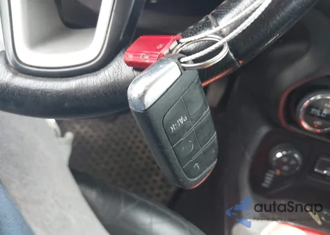 2016 Jeep Renegade Trailhawk из США, поврежденный, VIN ZACCJBCT7GPD02904